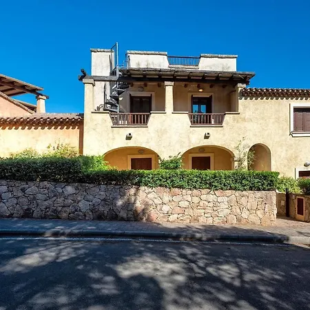 House Of Lens * Golfo Aranci